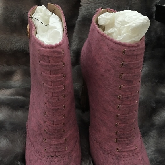 Chanel Boots SOLD - Picture 5 of 8